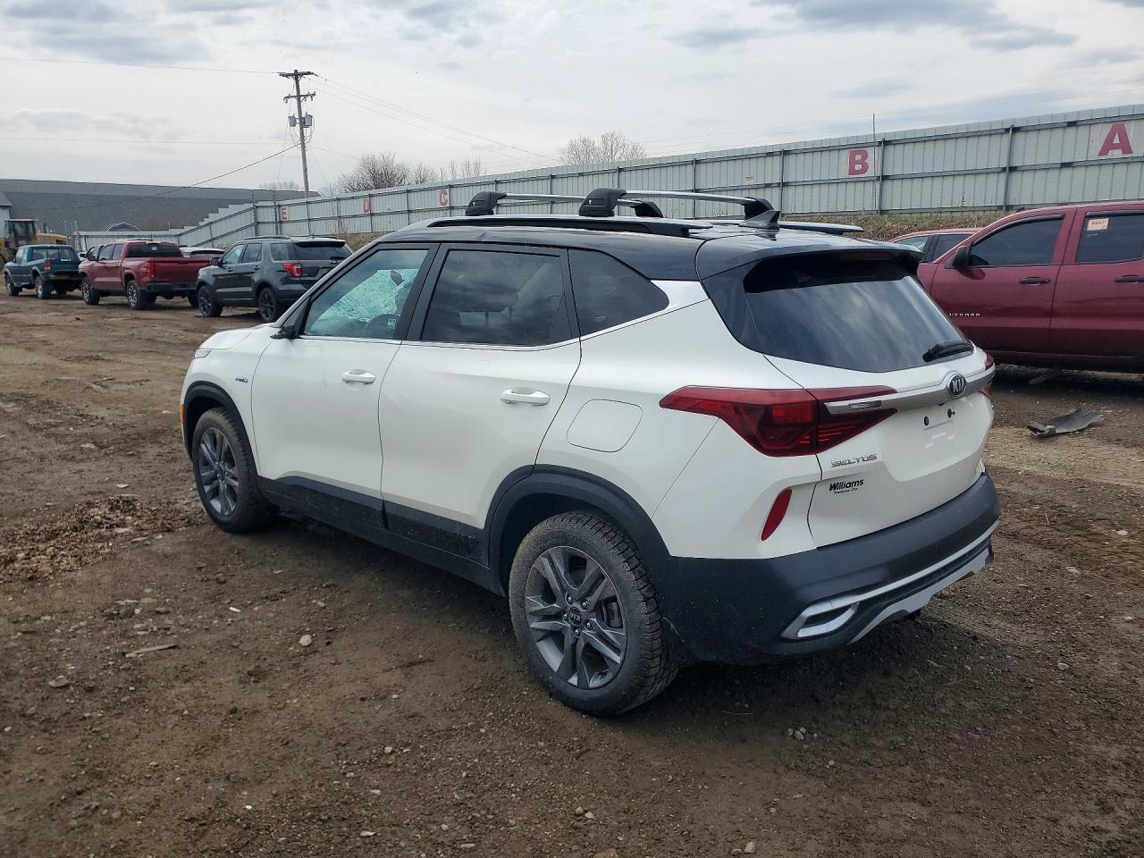 2021 Kia Seltos S - Фото 2