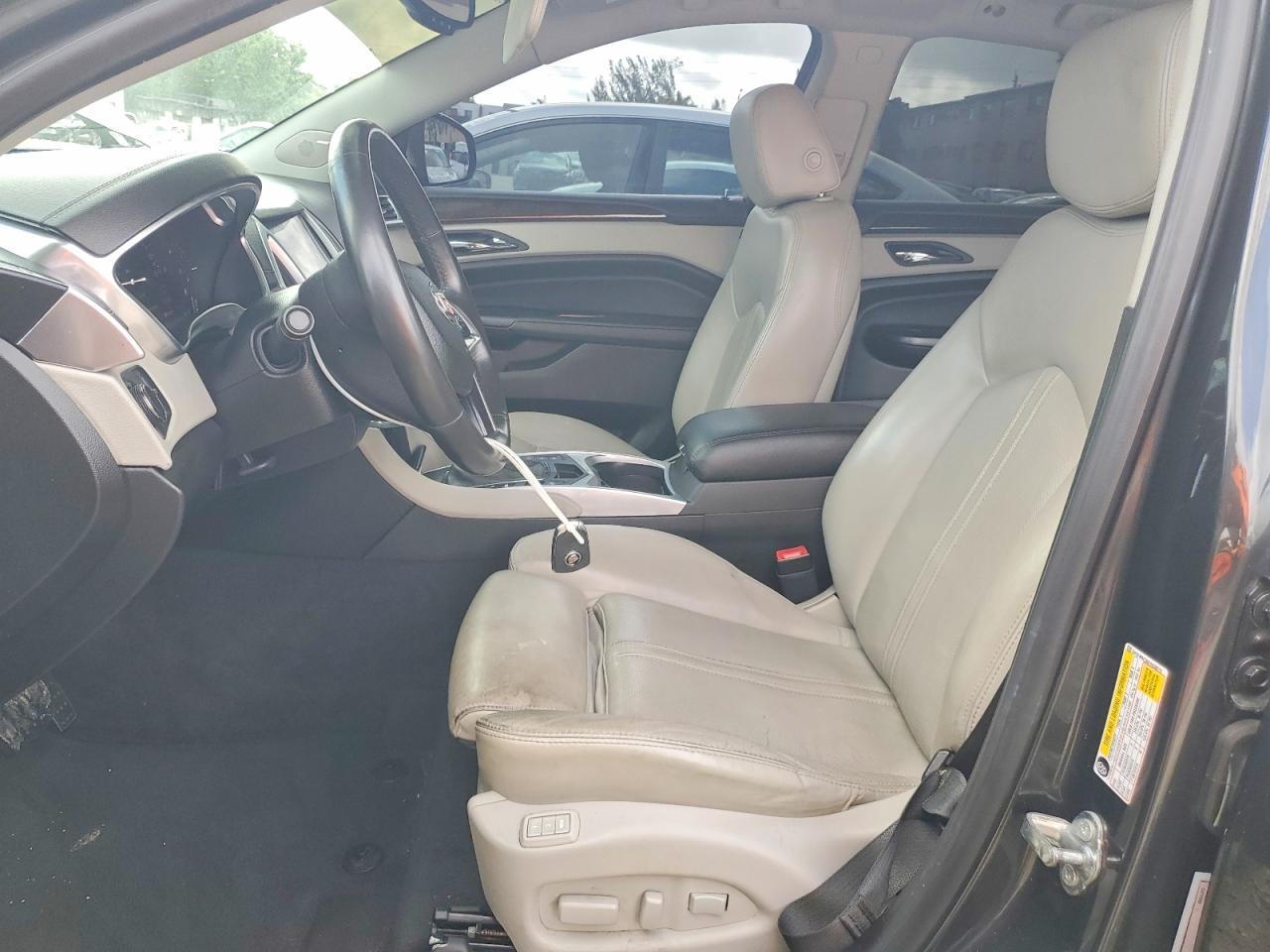 2015 Cadillac Srx Luxury Collection - Image 7