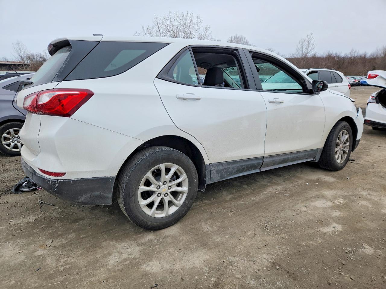2021 Chev Equinox - Фото 3