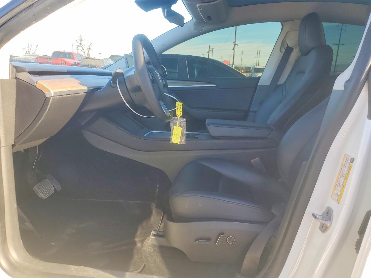 2023 Tesla Model Y - Image 7