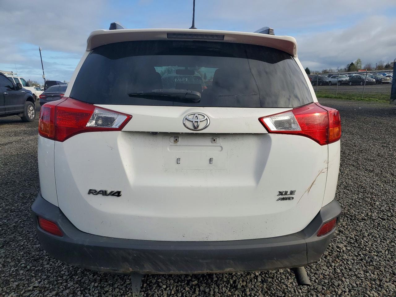 2015 Toyota Rav4 Xle - Фото 6