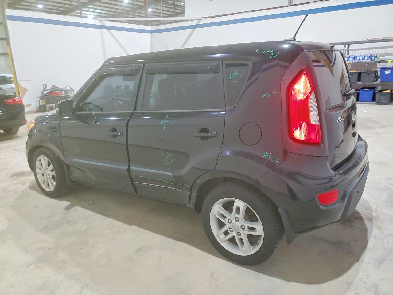 2013 Kia Soul + - Фото 2