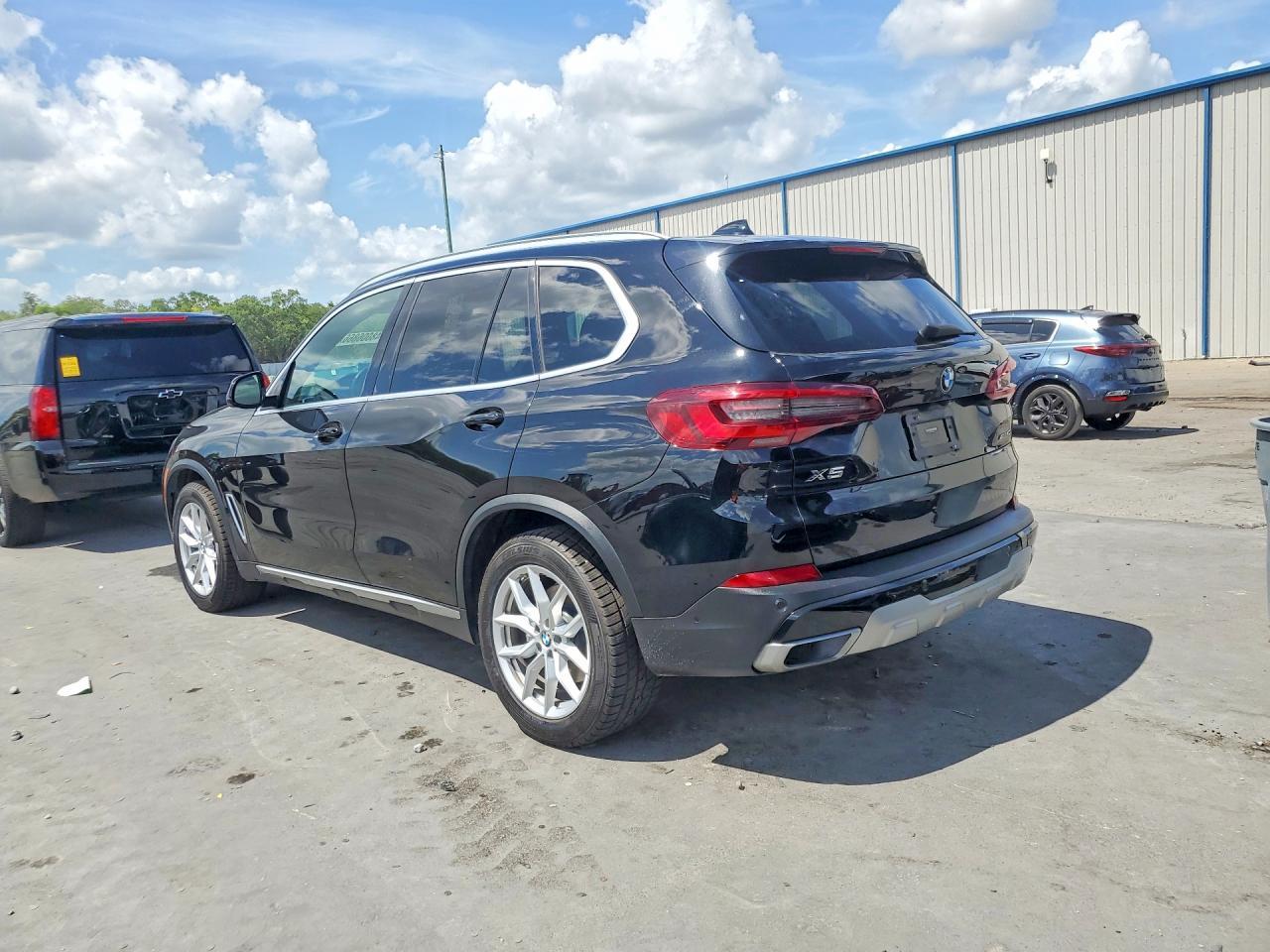 2020 BMW X5 xDrive40I - Image 2