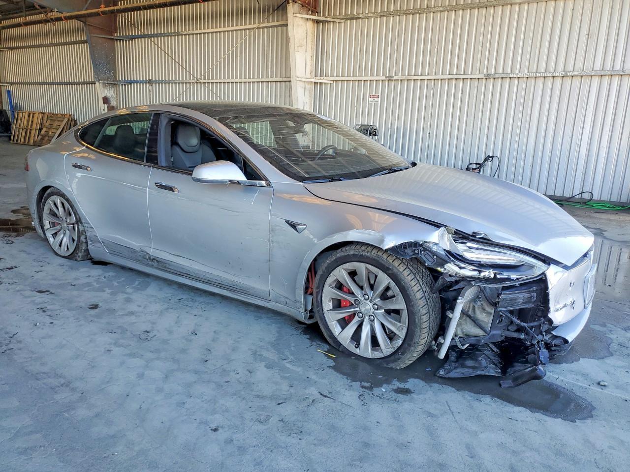 2016 Tesla Model S - Image 4