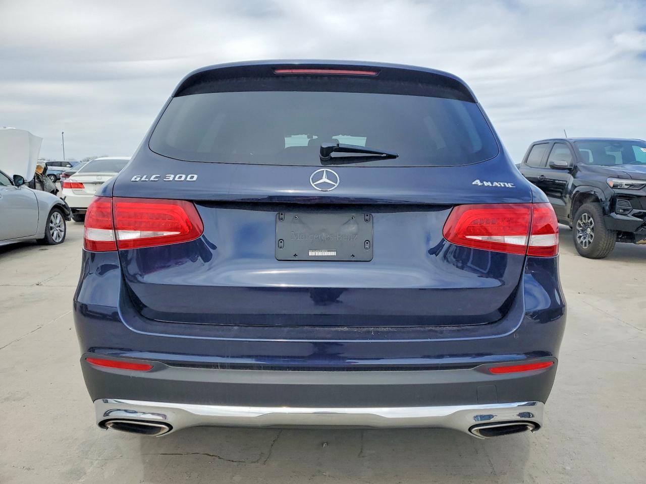 2016 Mercedes Benz Glc 300 4Matic - Image 6