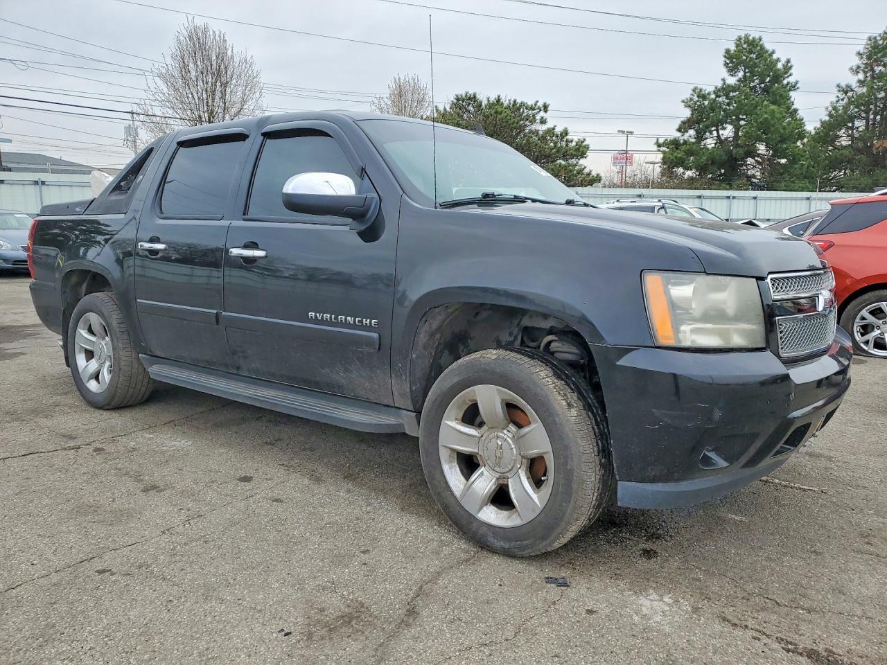 2007 Chevrolet Avalanche C1500 - Image 4