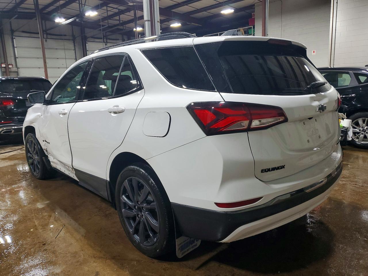 2022 Chevrolet Equinox Rs - Фото 2