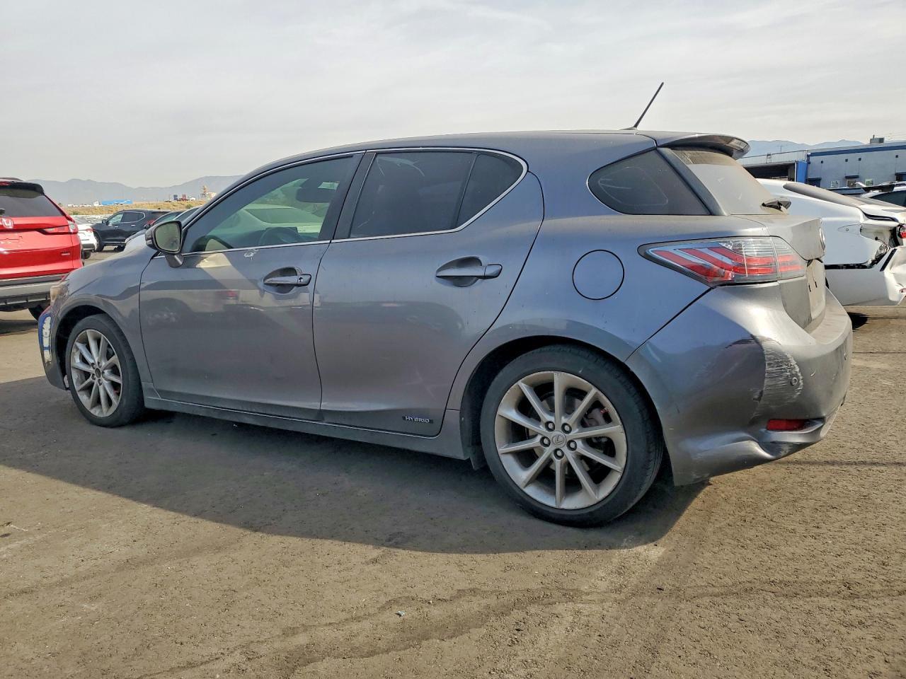 2013 Lexus Ct 200H Base - Image 2