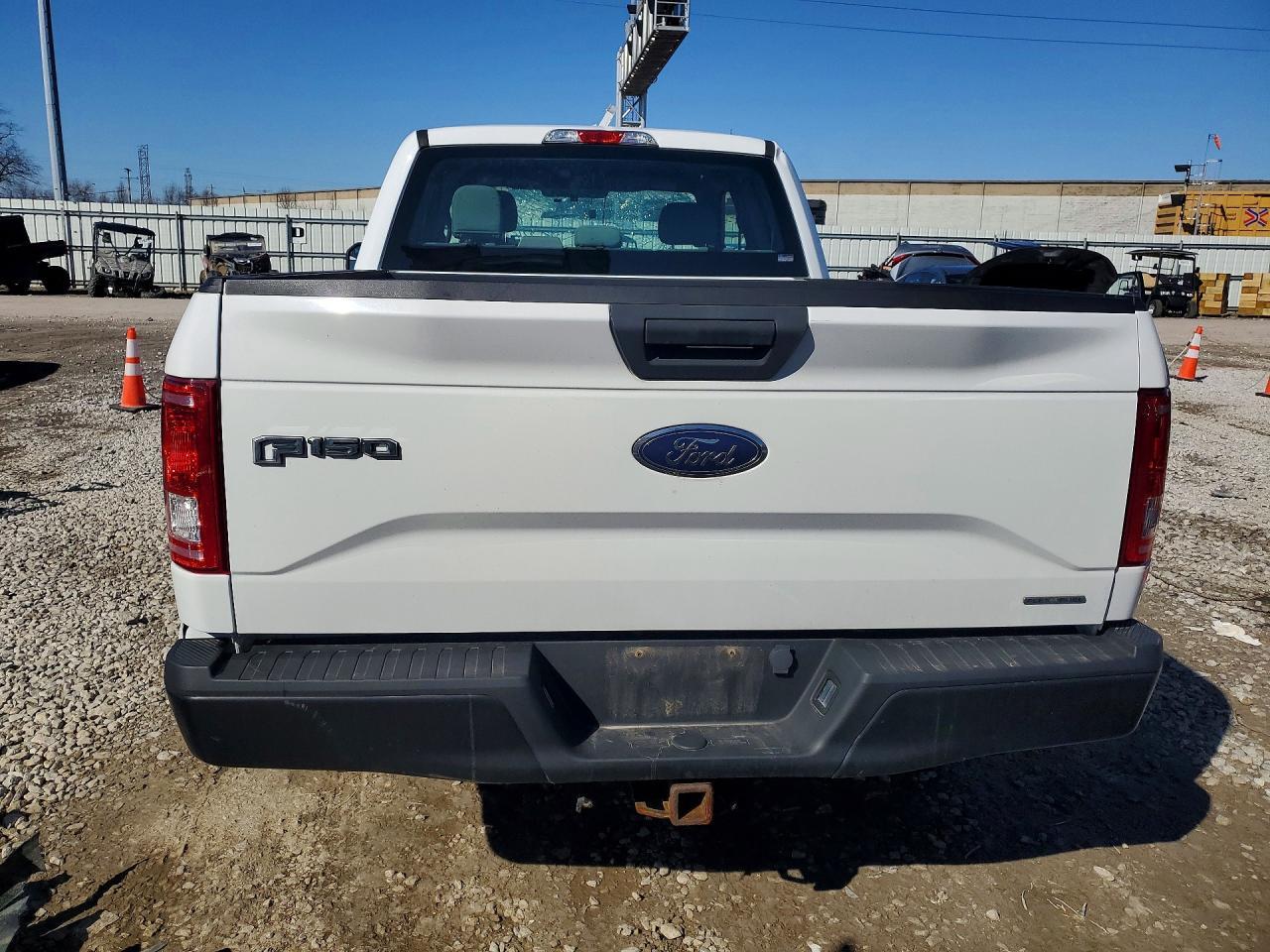 2016 Ford F150 Super Cab - Image 6