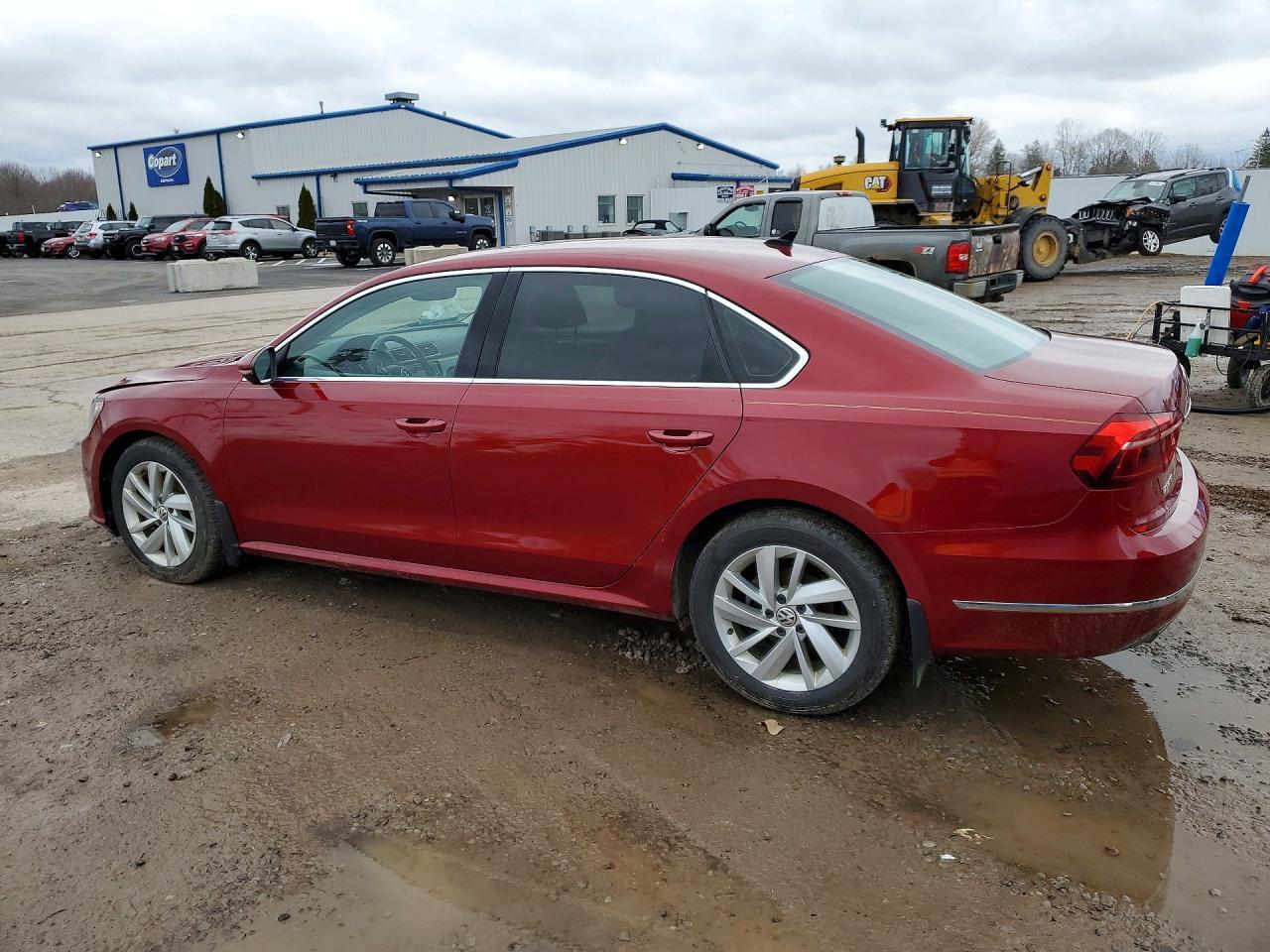 2018 Volkswagen Passat Se - Image 2