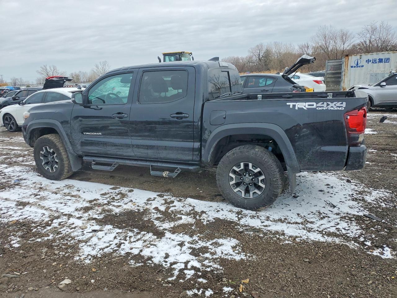 2019 Toyota Tacoma Trd Off-Road - Image 2