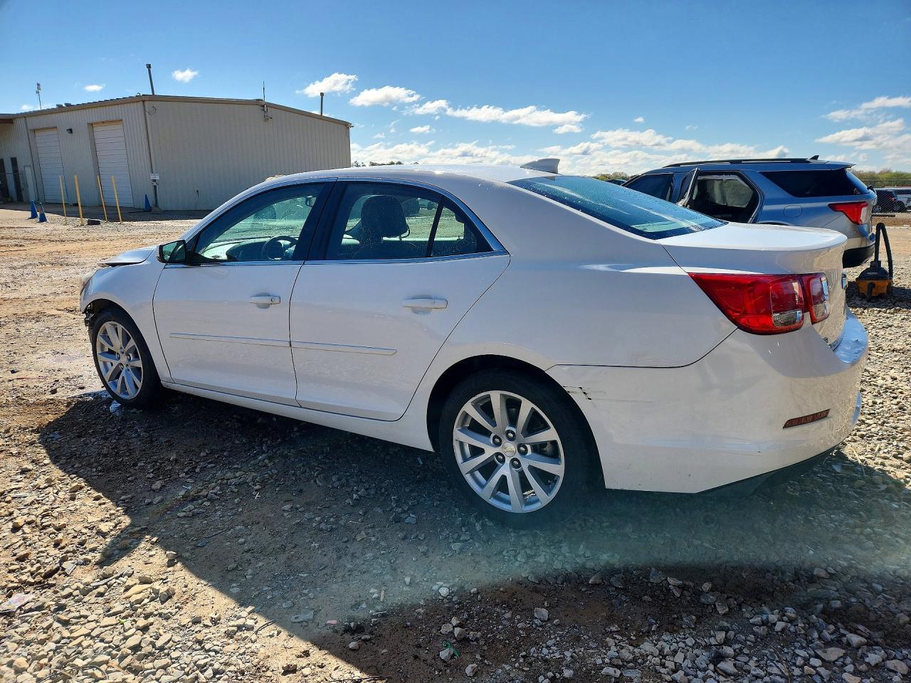 2015 Chevrolet Malibu 2Lt - Image 2