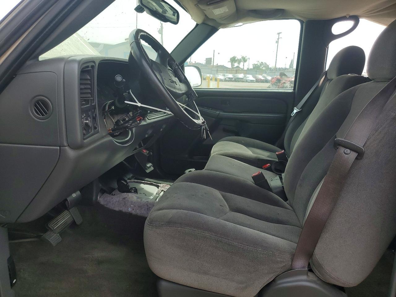 2005 GMC New Sierra C1500 - Фото 7