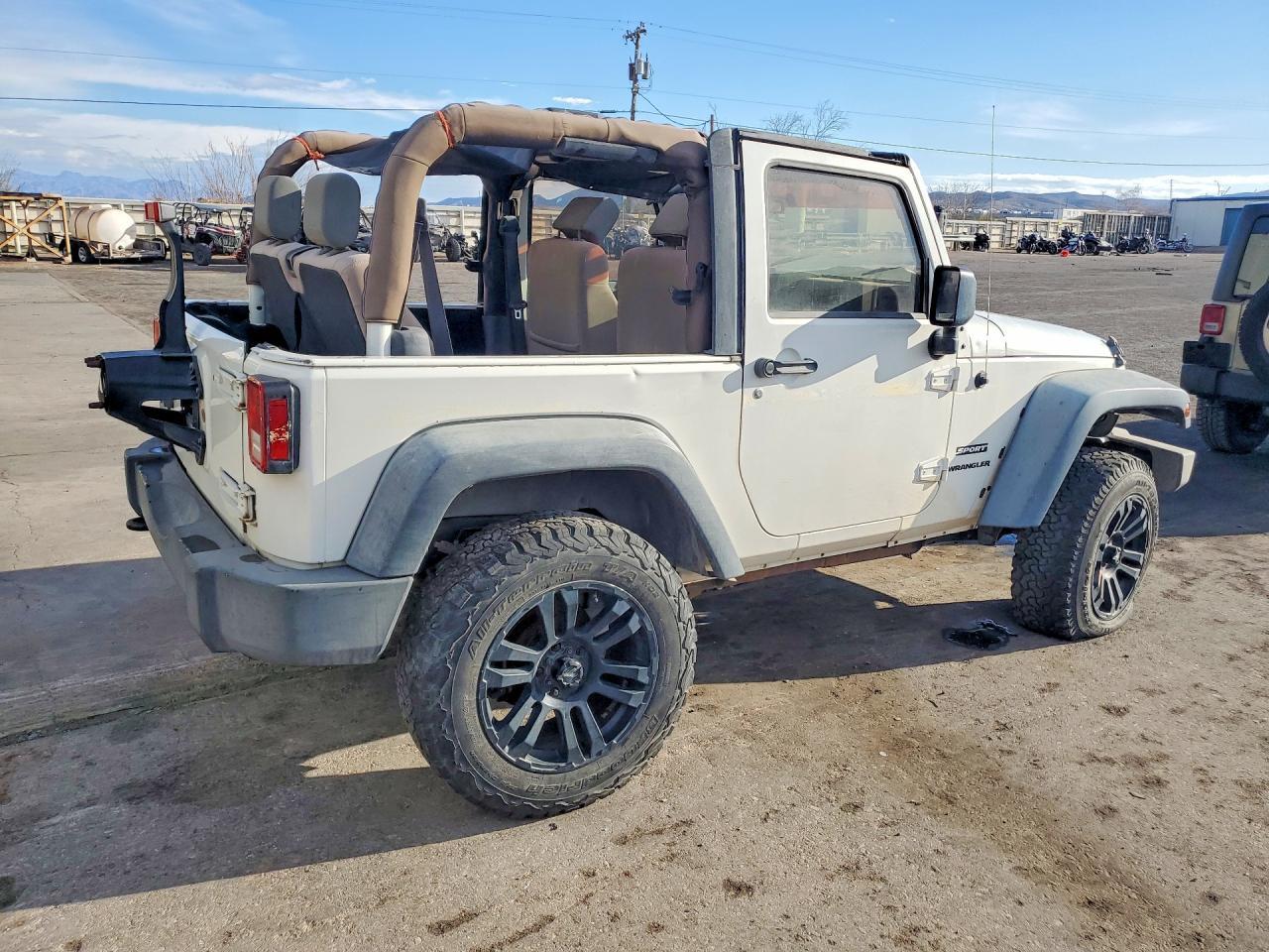 2010 Jeep Wranger - Фото 3