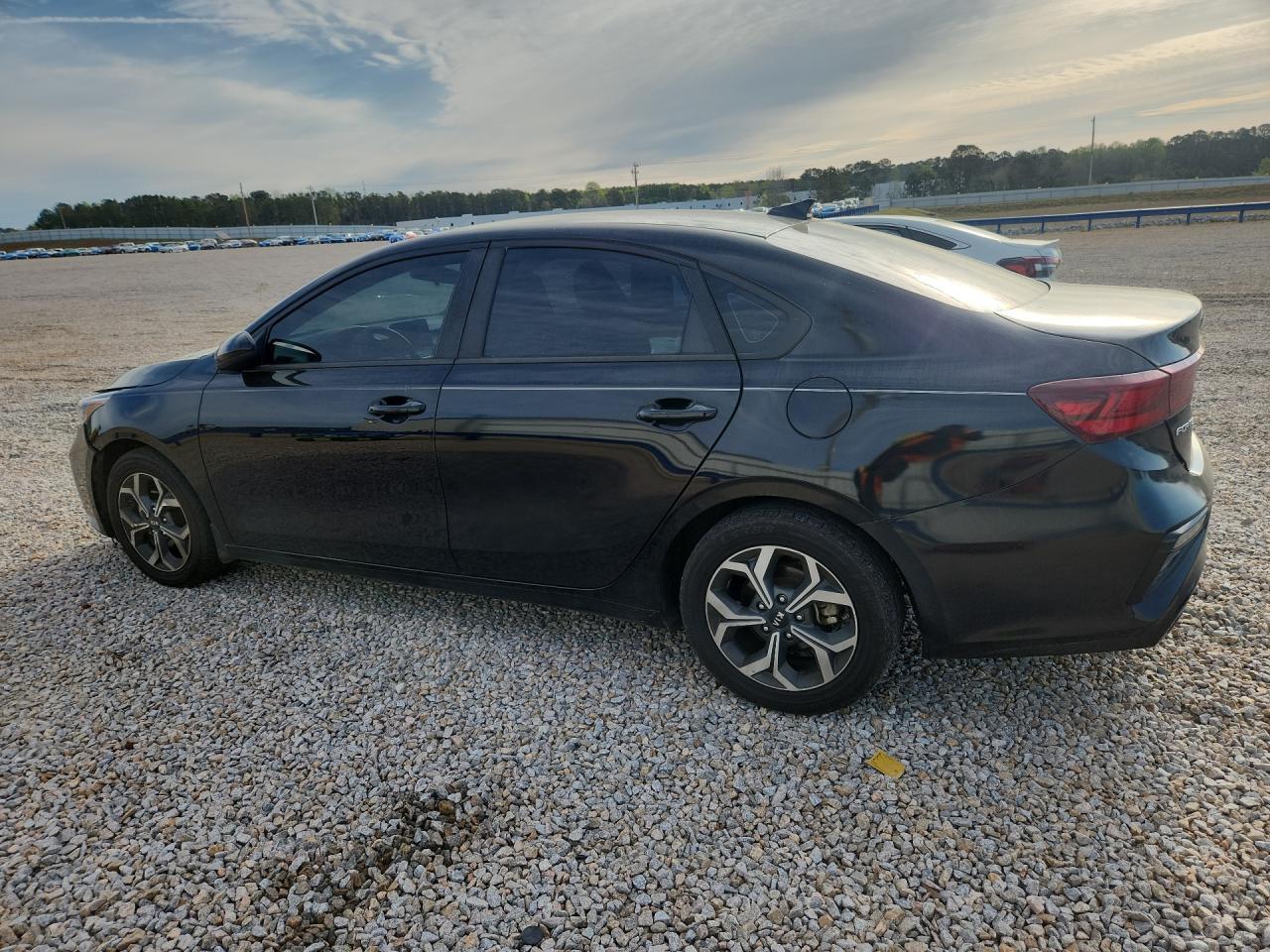 2019 Kia Forte - Image 2