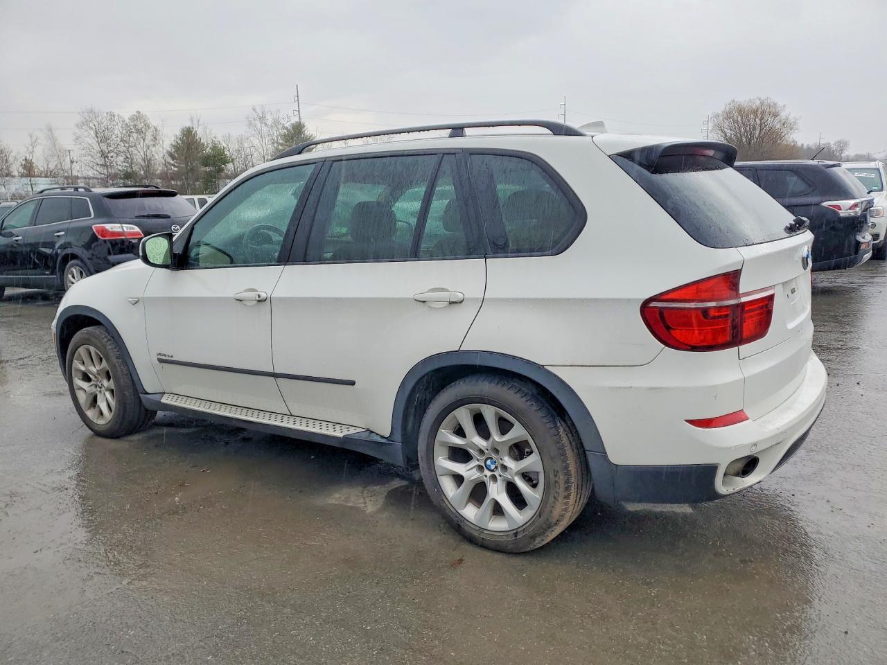 2012 BMW X5 xDrive35I - Image 2