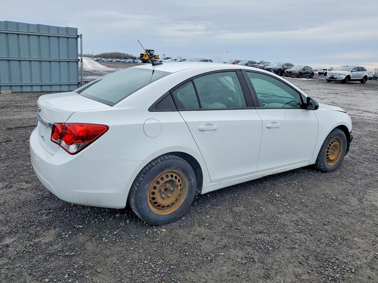 2013 Chevrolet Cruze Ls - Image 3