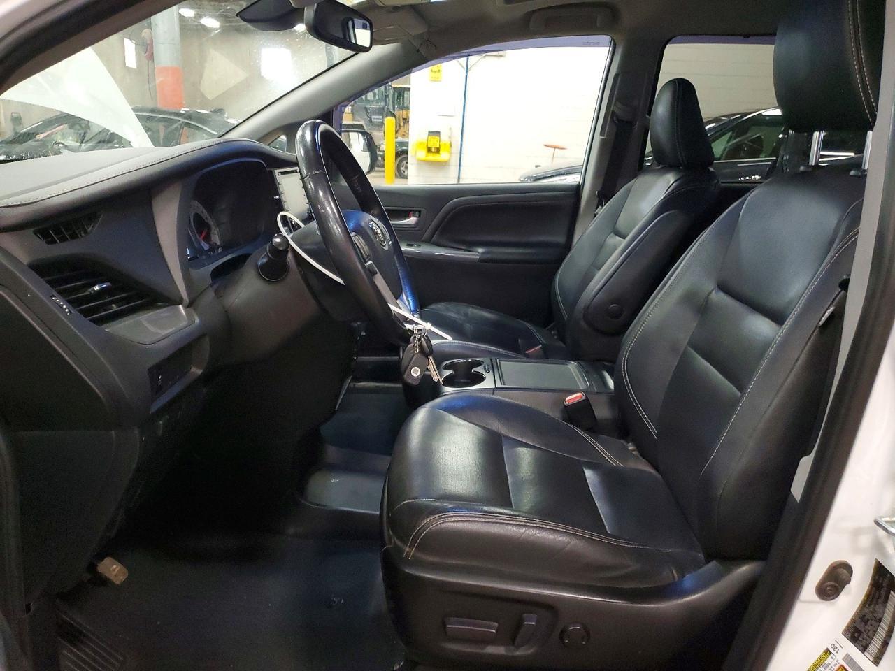 2020 Toyota Sienna Se 8-Passenger - Фото 7