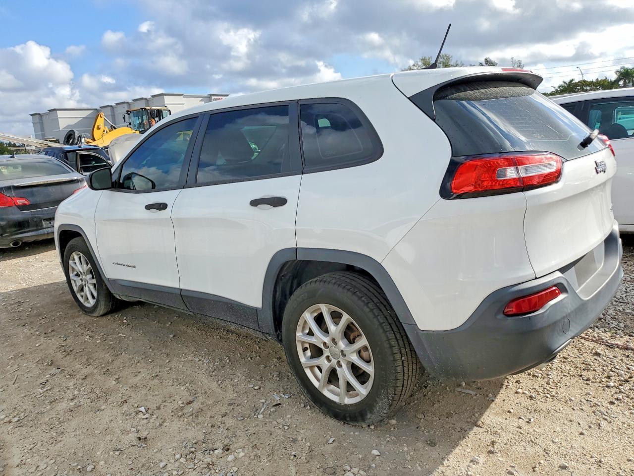 2014 Jeep Cherokee Sport - Фото 2