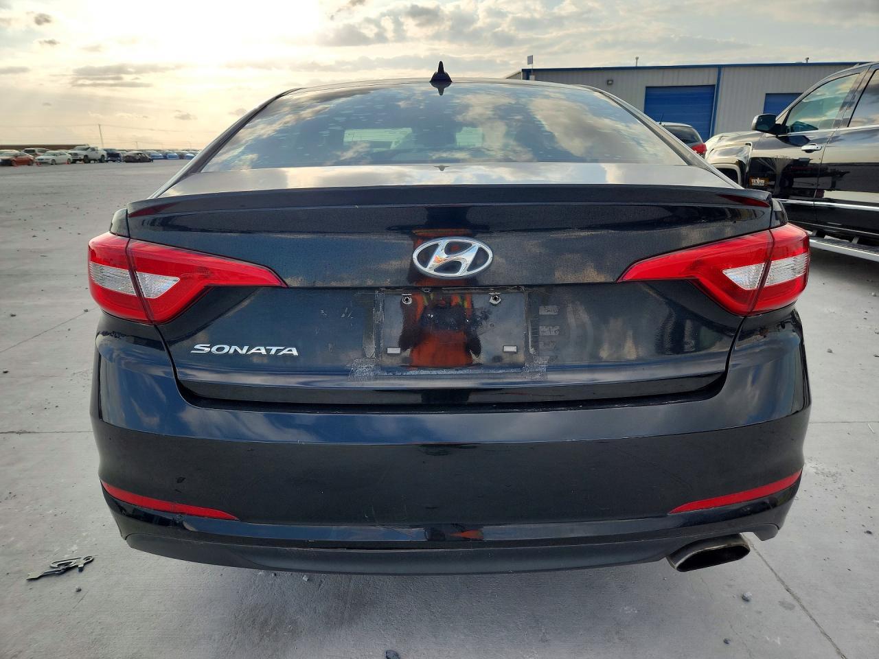 2016 Hyundai Sonata Se - Image 6