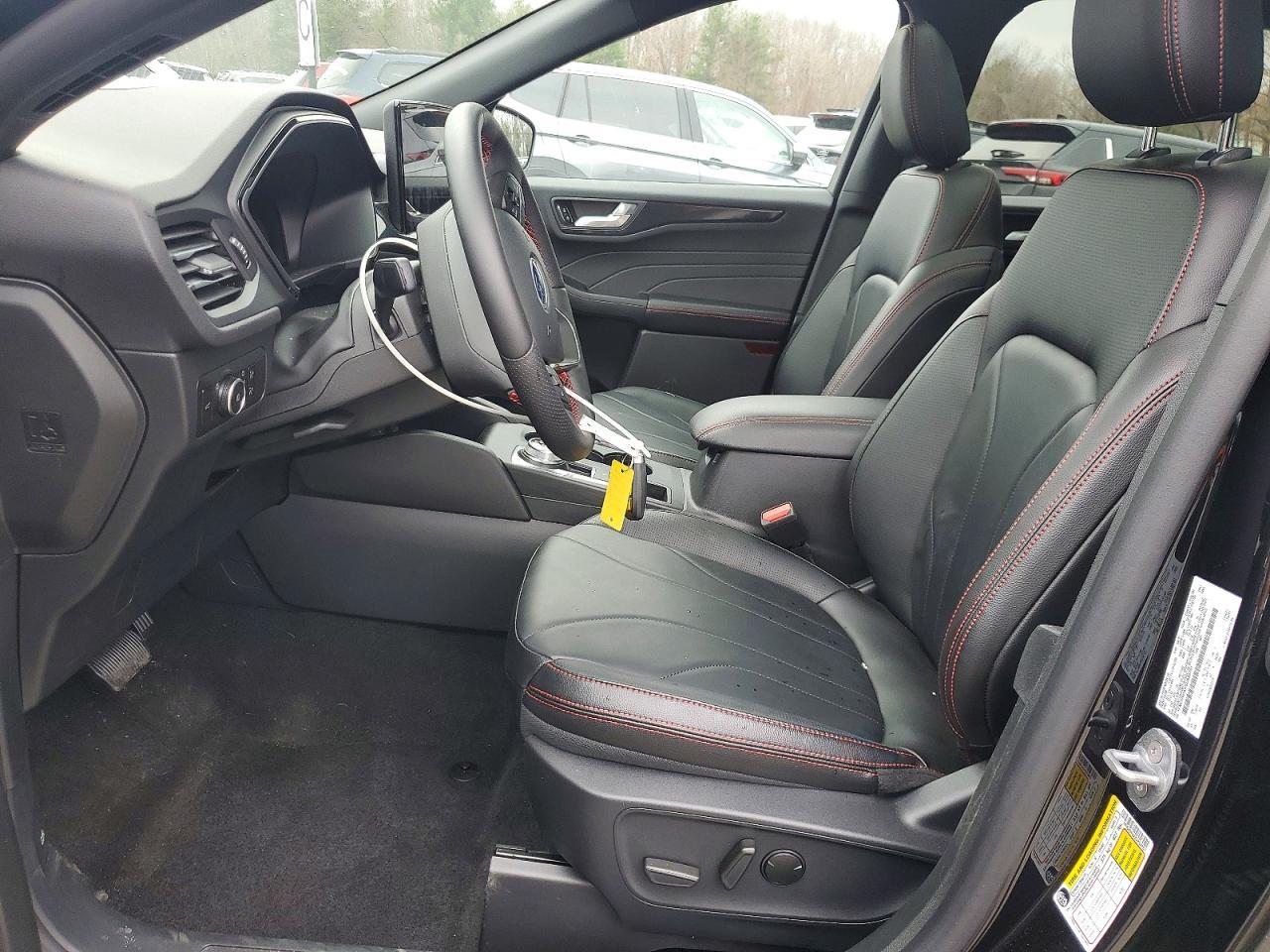 2025 Ford Escape St Line Elite - Image 7