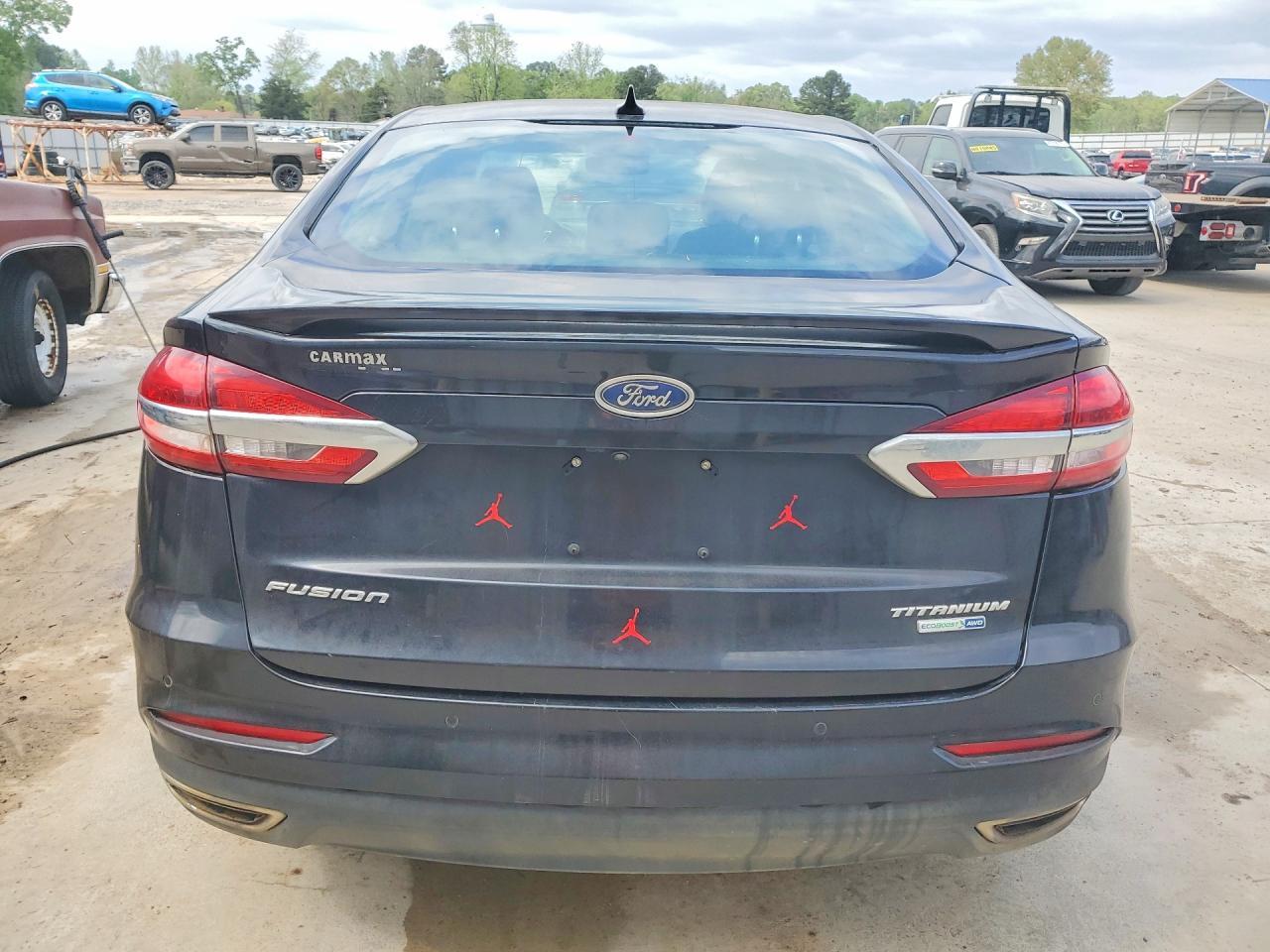 2019 Ford Fusion Titanium - Image 6