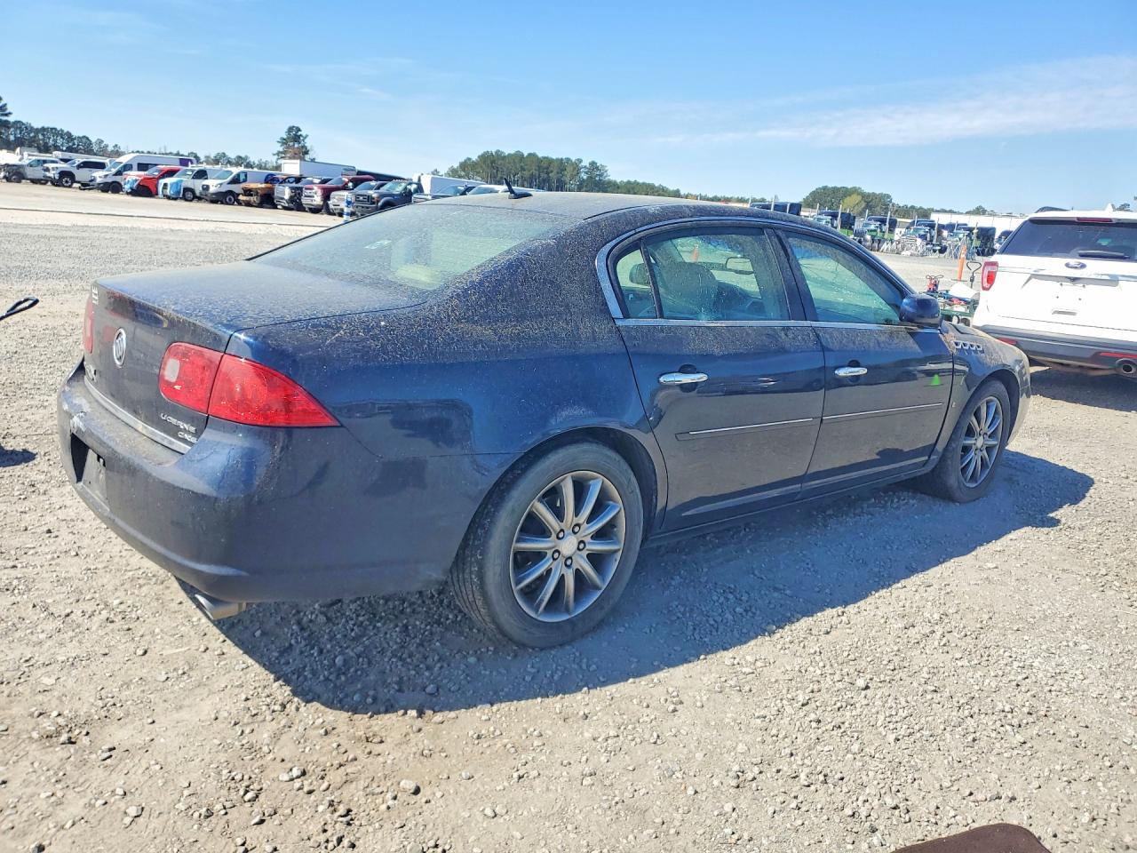 2007 Buick Lucerne Cxs - Image 3
