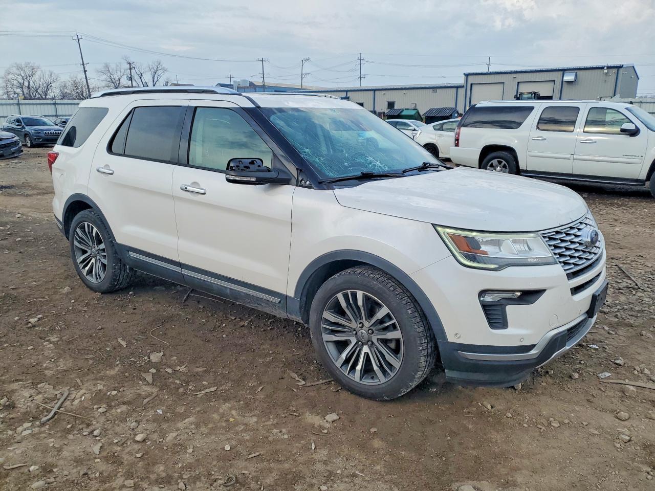 2018 Ford Explorer Platinum - Image 4