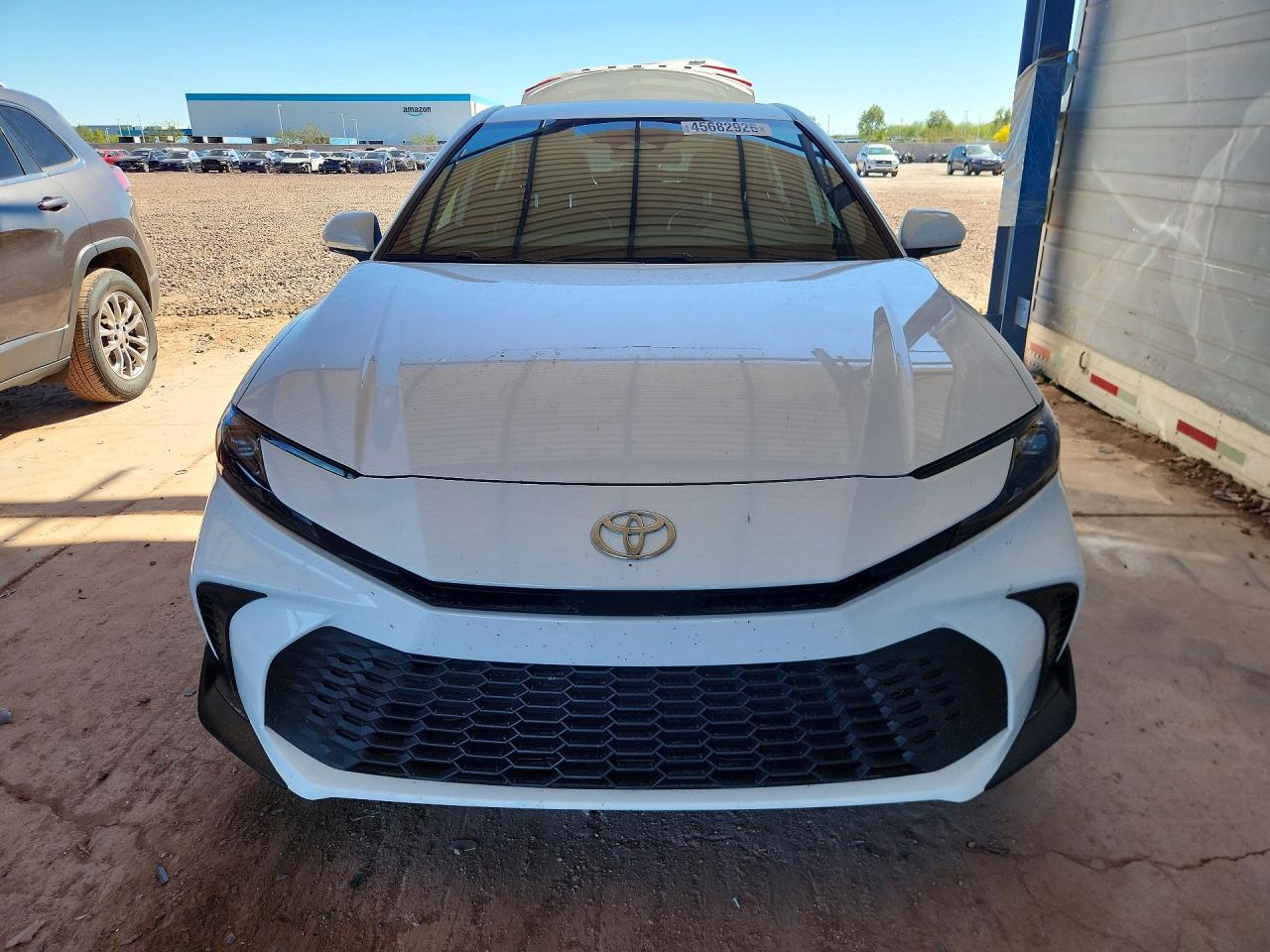 2026 Toyota Camry Se - Image 5