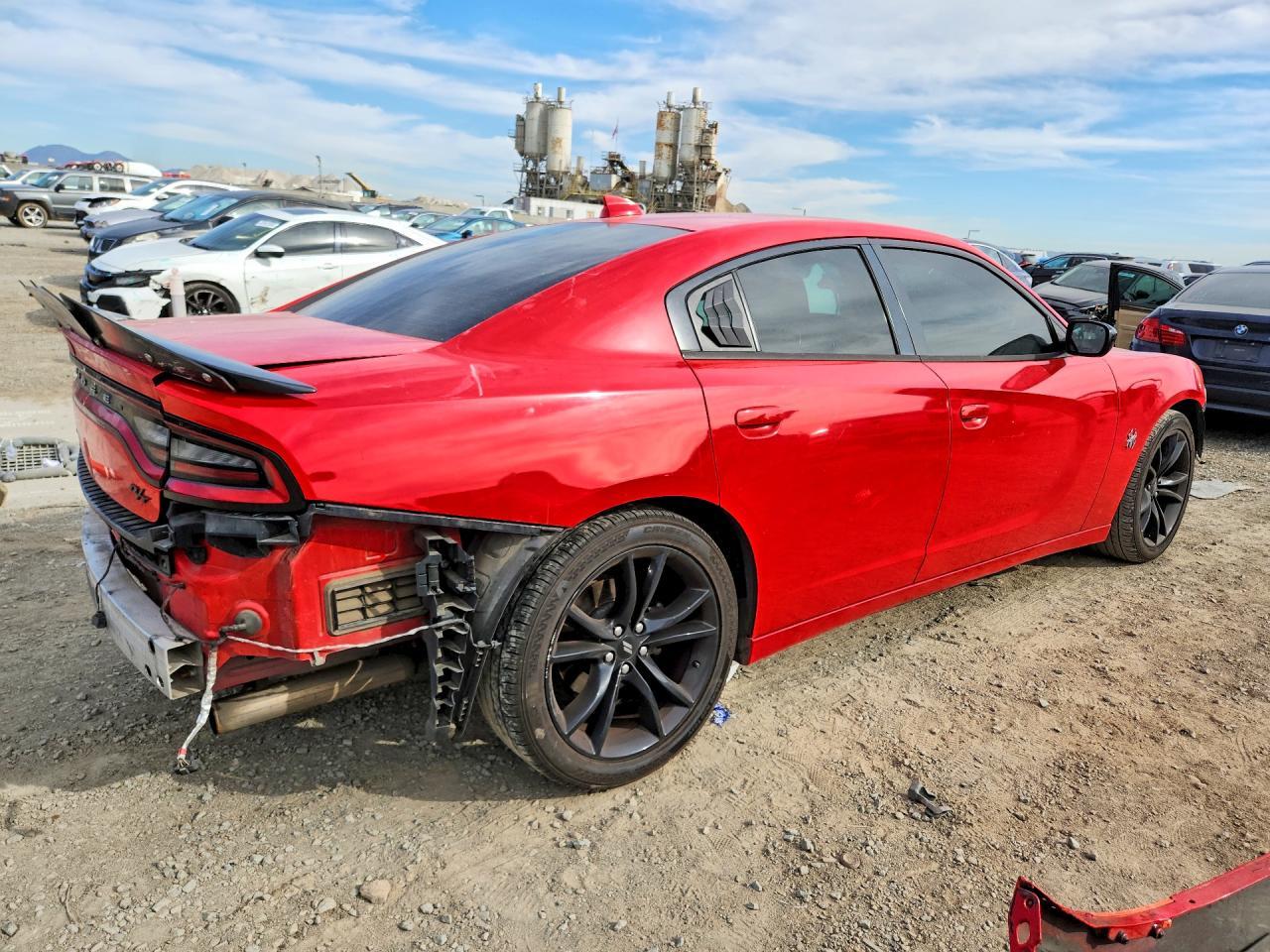 2018 Dodge Charger R - Фото 3