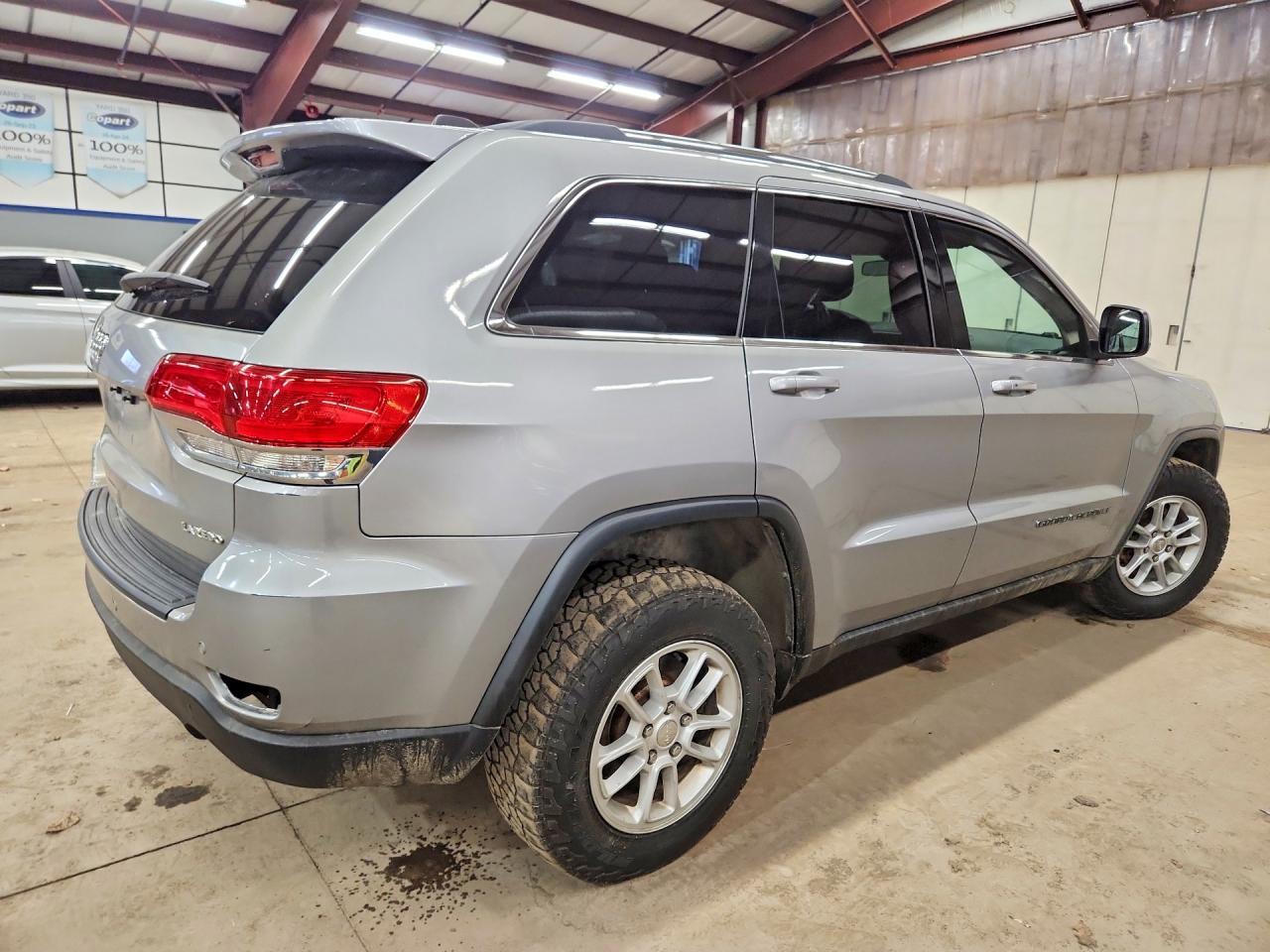 2018 Jeep Grand Cherokee Laredo - Фото 3