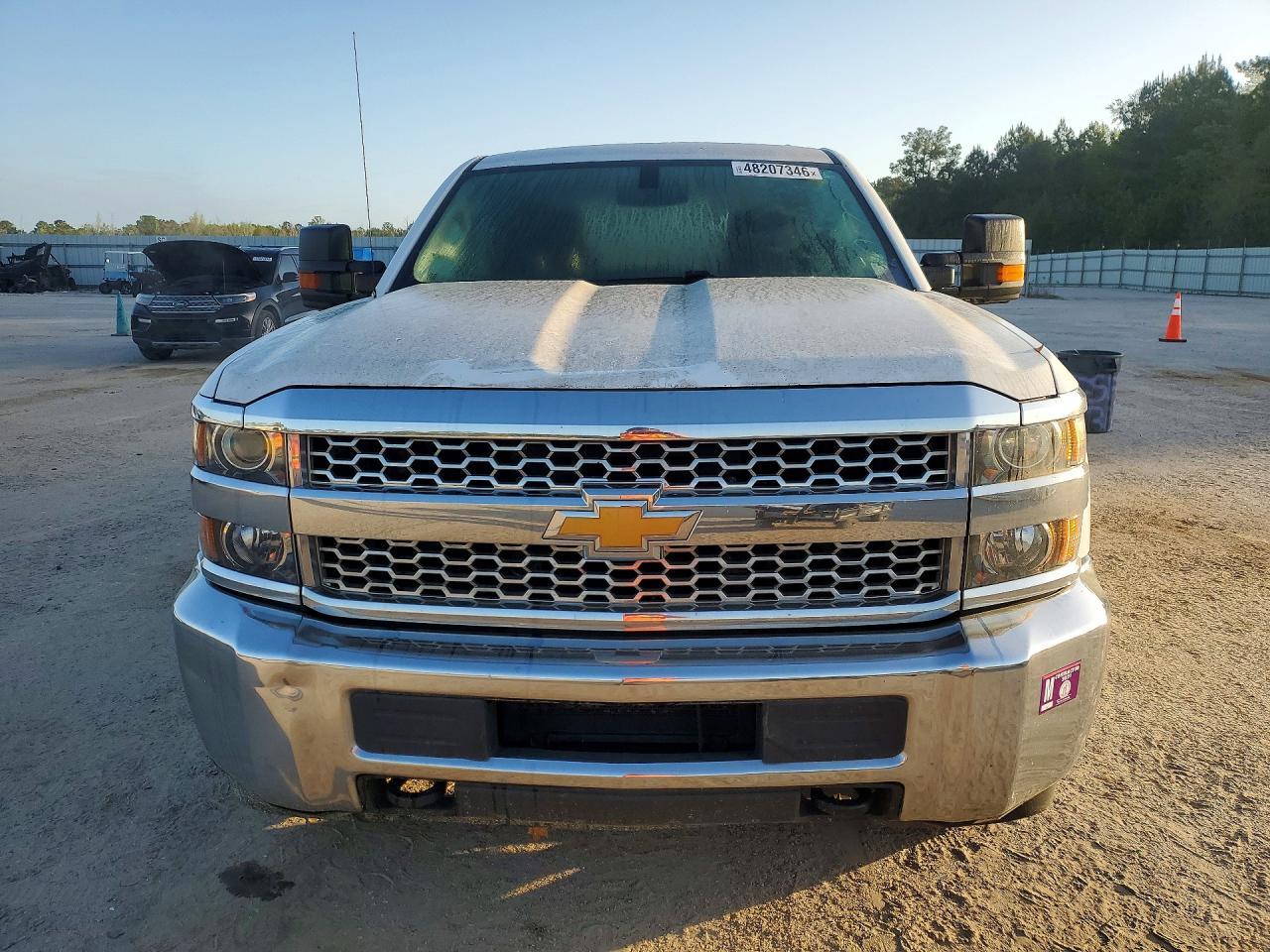 2019 Chevrolet Silverado C2500 Heavy Duty - Image 5
