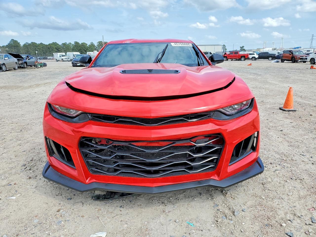 2023 Chevrolet Camaro Lt1 - Image 5