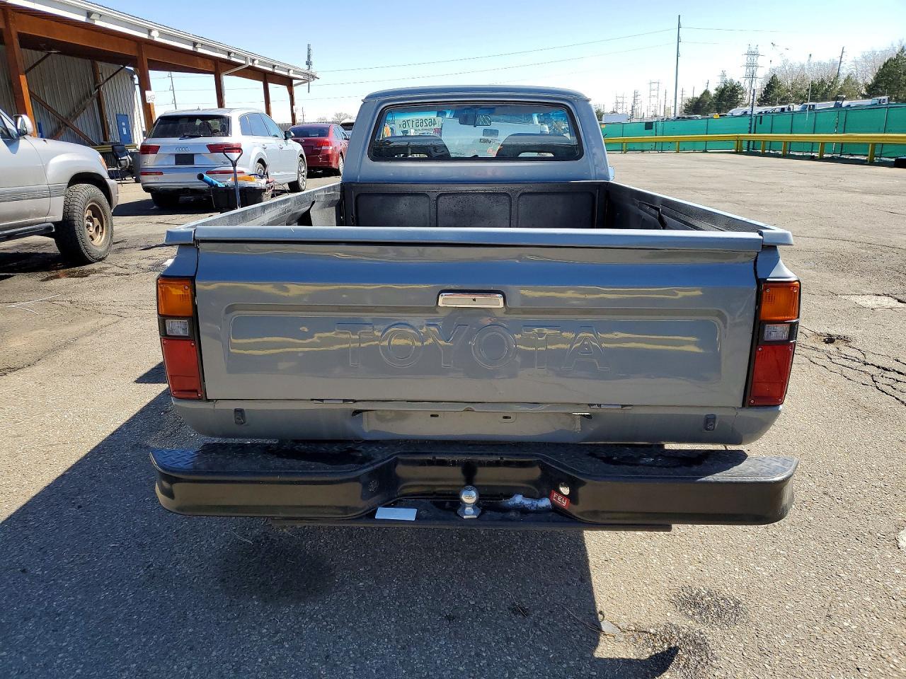 1982 Toyota Pickup Sr5 - Фото 6