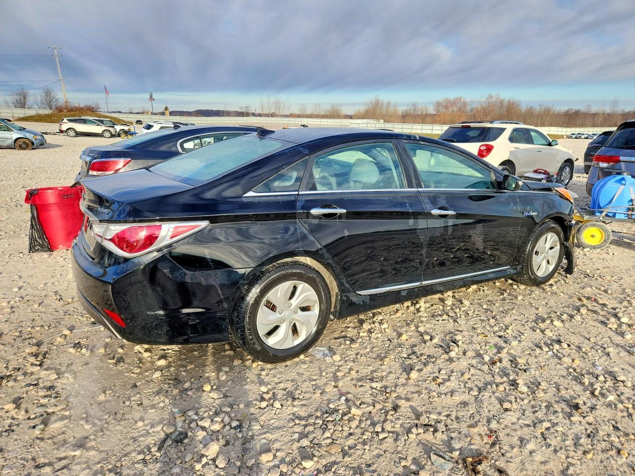 2013 Hyundai Sonata Hybrid Base - Image 3
