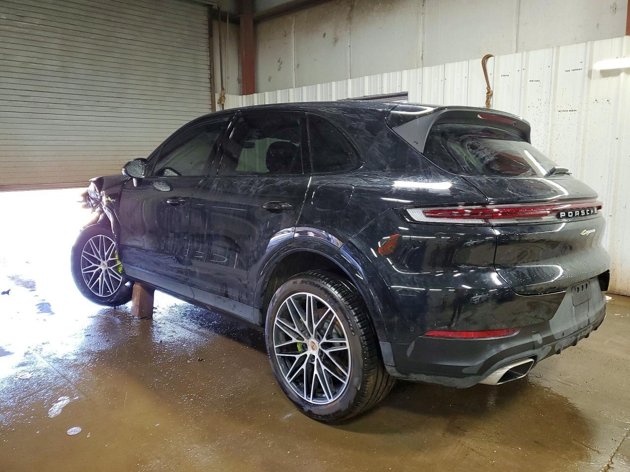 2025 Porsche Cayenne E-Hybrid - Фото 2