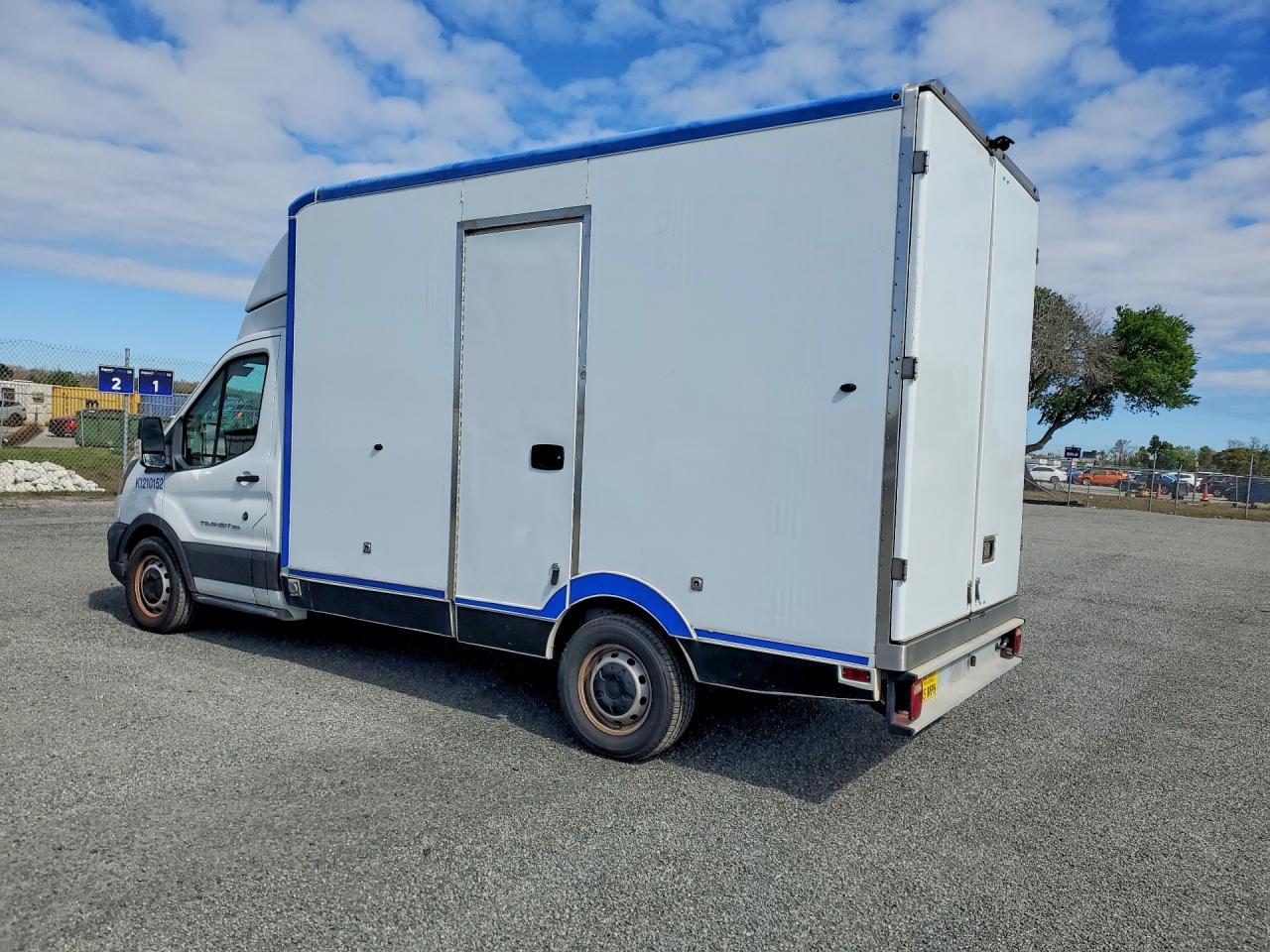 2021 Ford Transit Delivery Truck - Фото 2