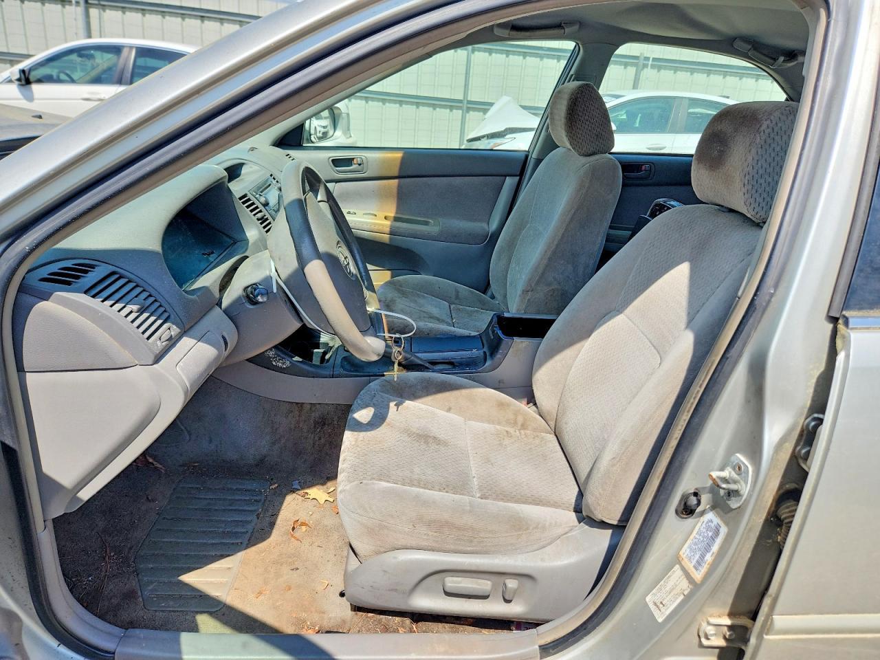2003 Toyota Camry Le - Image 7