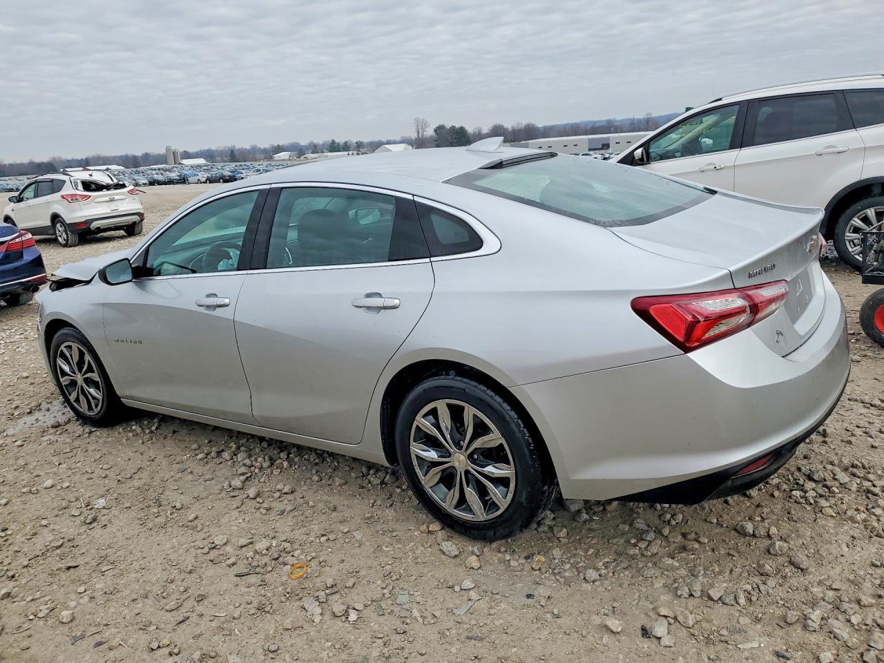 2021 Chevrolet Malibu Lt - Фото 2