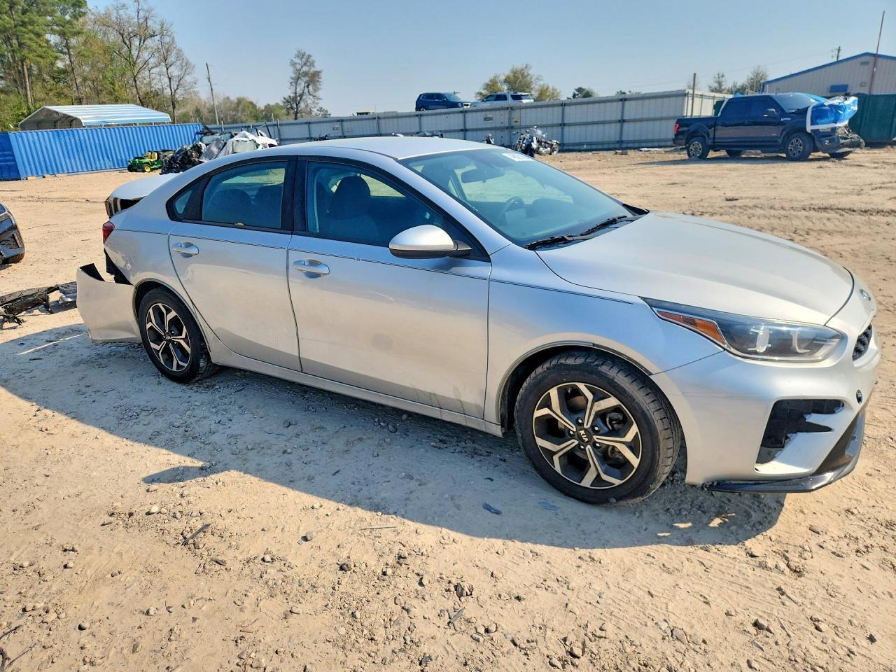 2020 Kia Forte Lxs - Фото 4