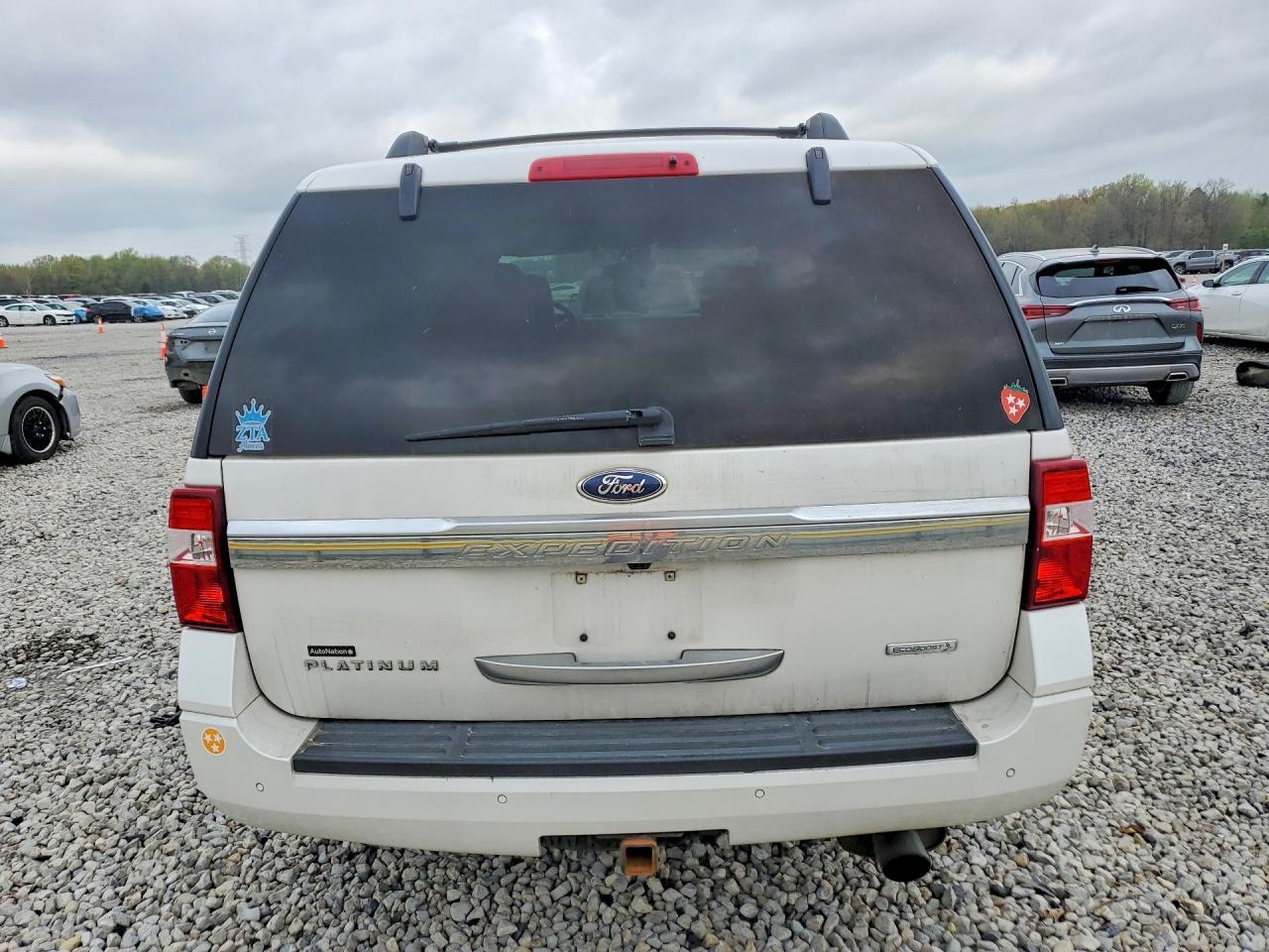 2015 Ford Expedition Platinum - Image 6