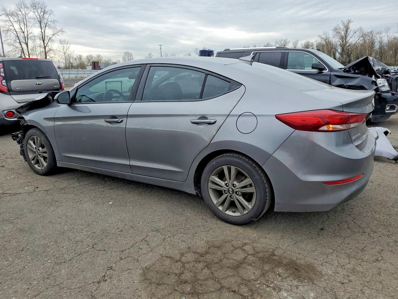 2018 Hyundai Elantra Sel - Фото 2