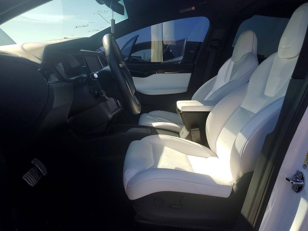 2018 Tesla Model X - Image 7