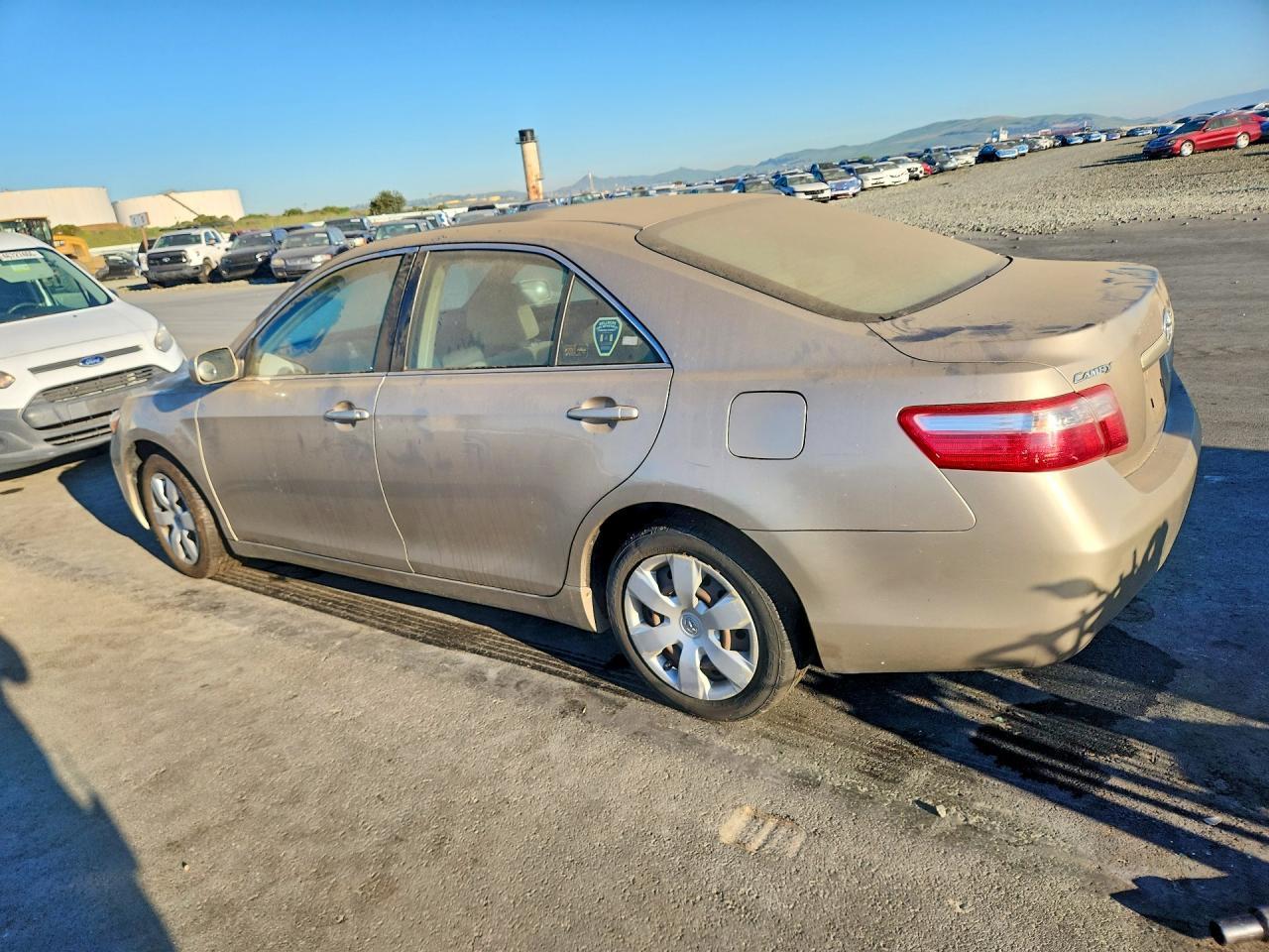 2007 Toyota Camry Le - Image 2