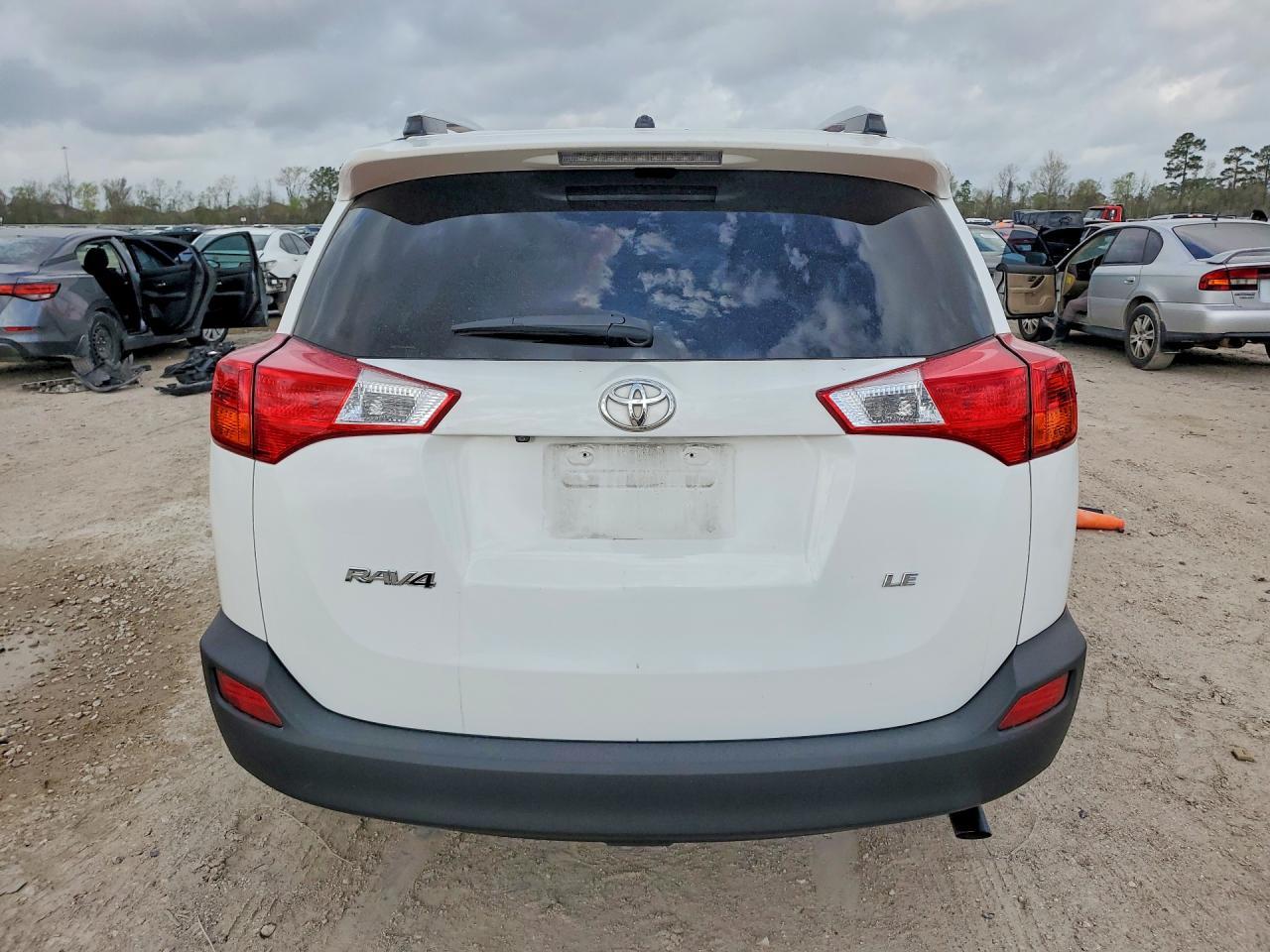 2015 Toyota Rav4 Le - Фото 6