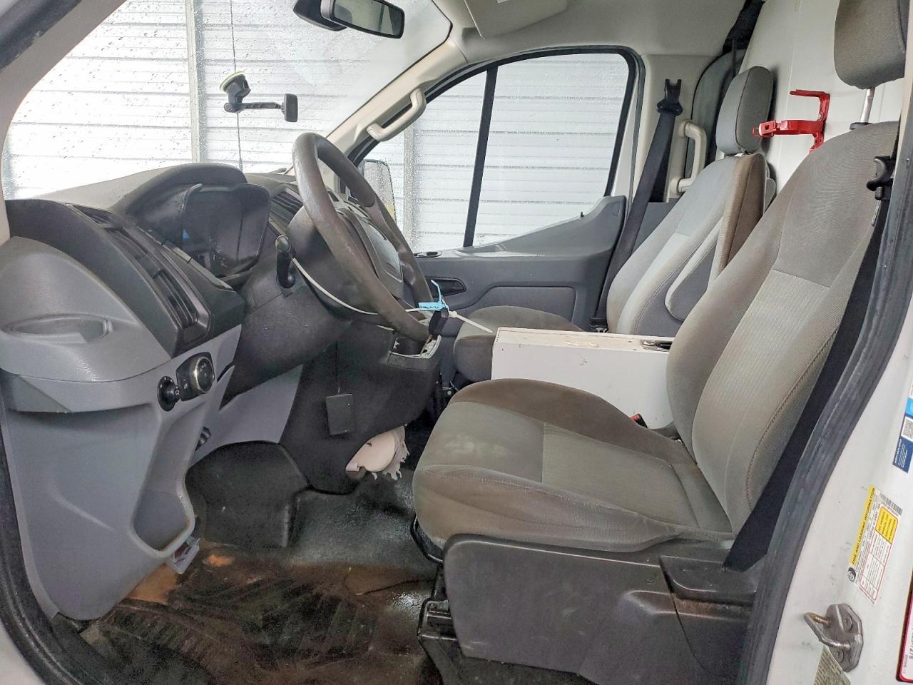 2015 Ford Transit T-150- R&D- Pri Fleet- Ck Eng On - Фото 7