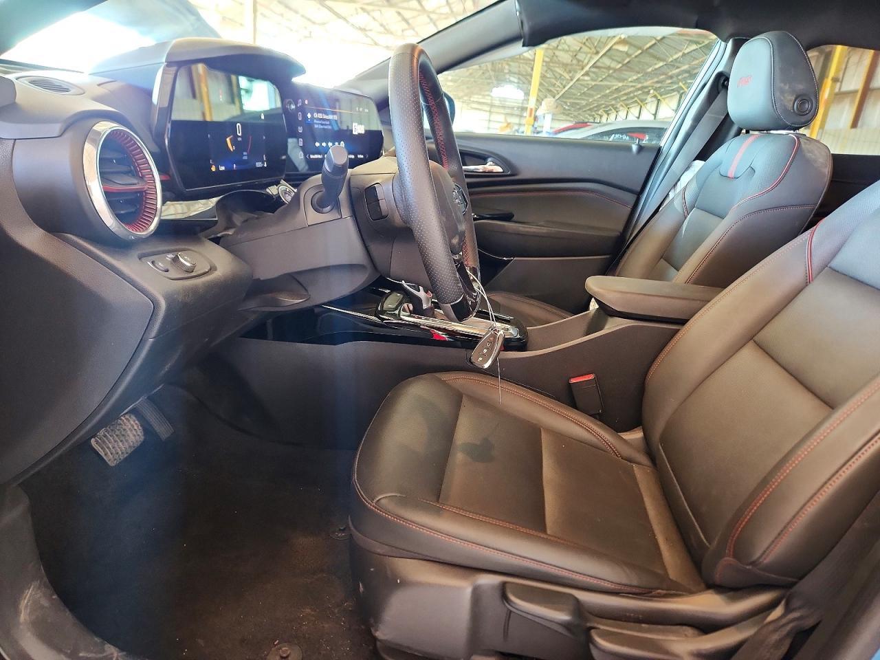 2025 Chevrolet Trax 2Rs - Image 7
