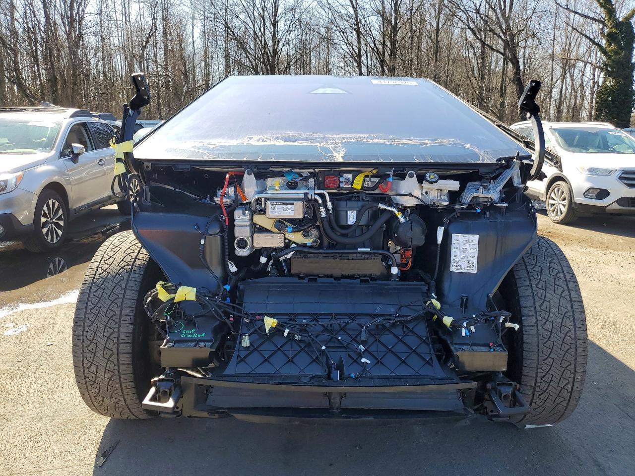 2025 Tesla Cybertruck - Image 5