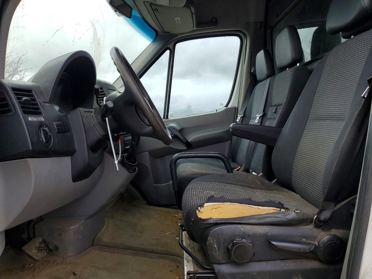 2007 Dodge Sprinter 3500 Utility / Service Van - Image 7