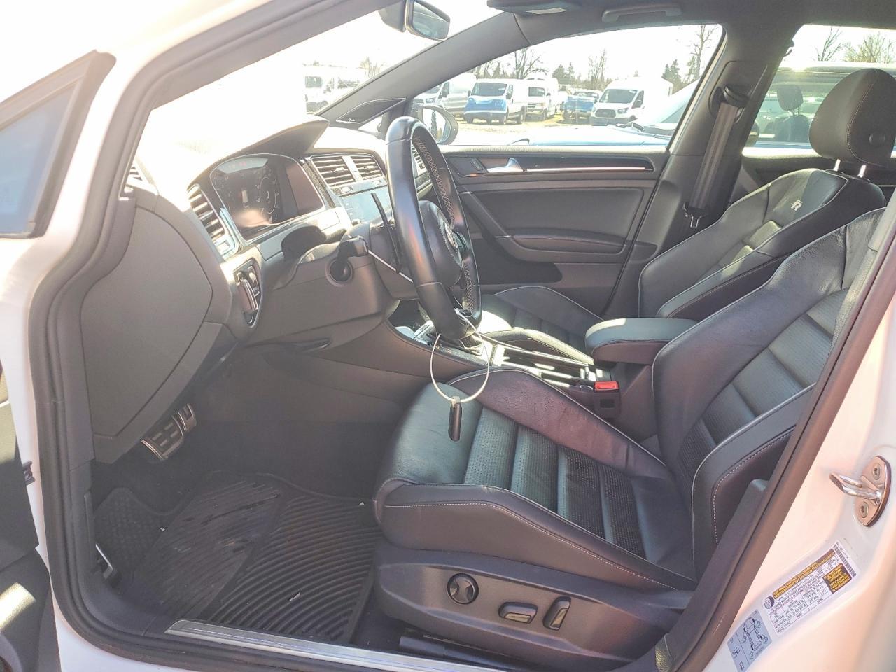 2019 Volkswagen Golf R - Image 7